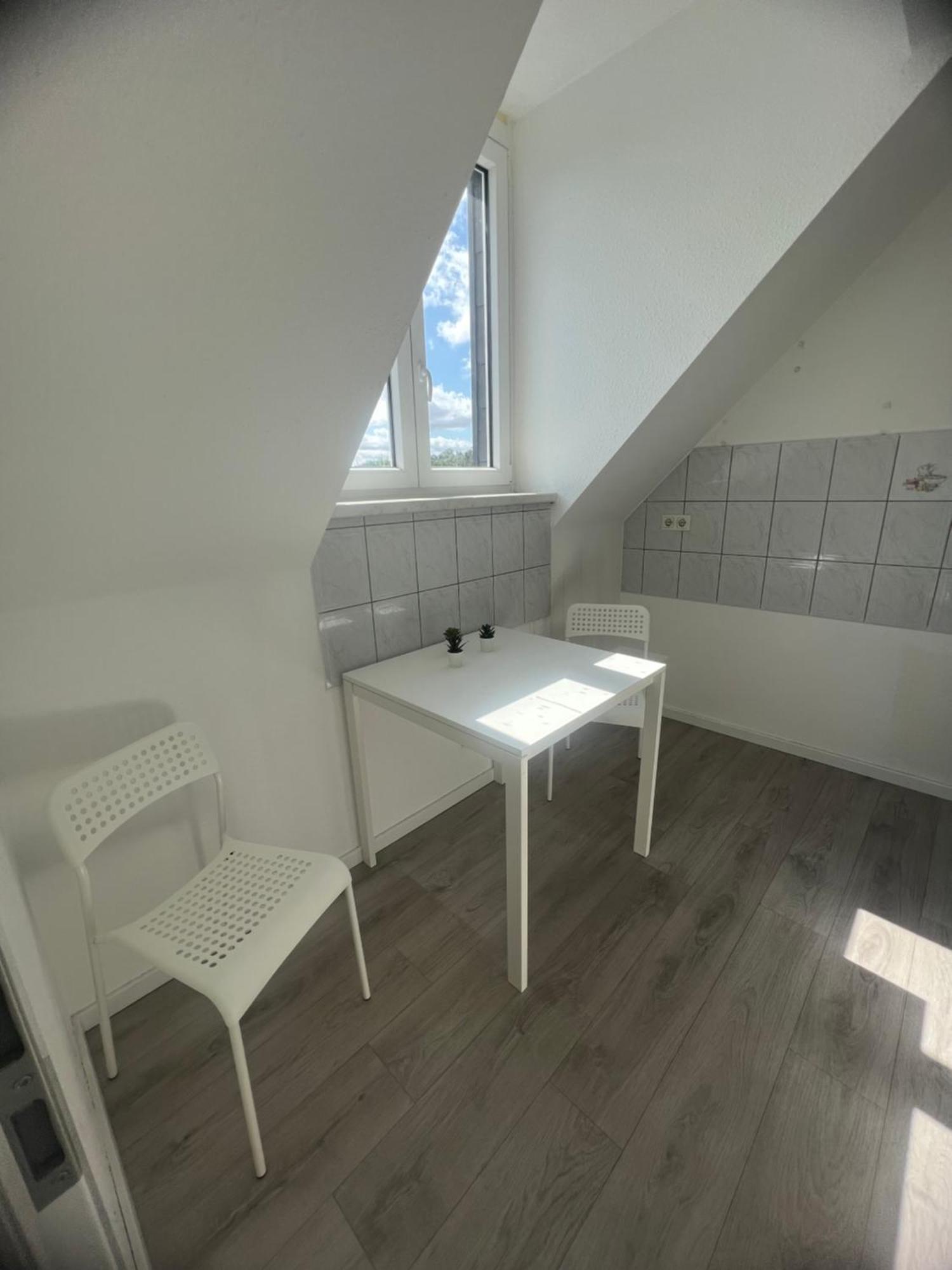 Cozy Work And Stay Pretty Home Chemnitz Ngoại thất bức ảnh